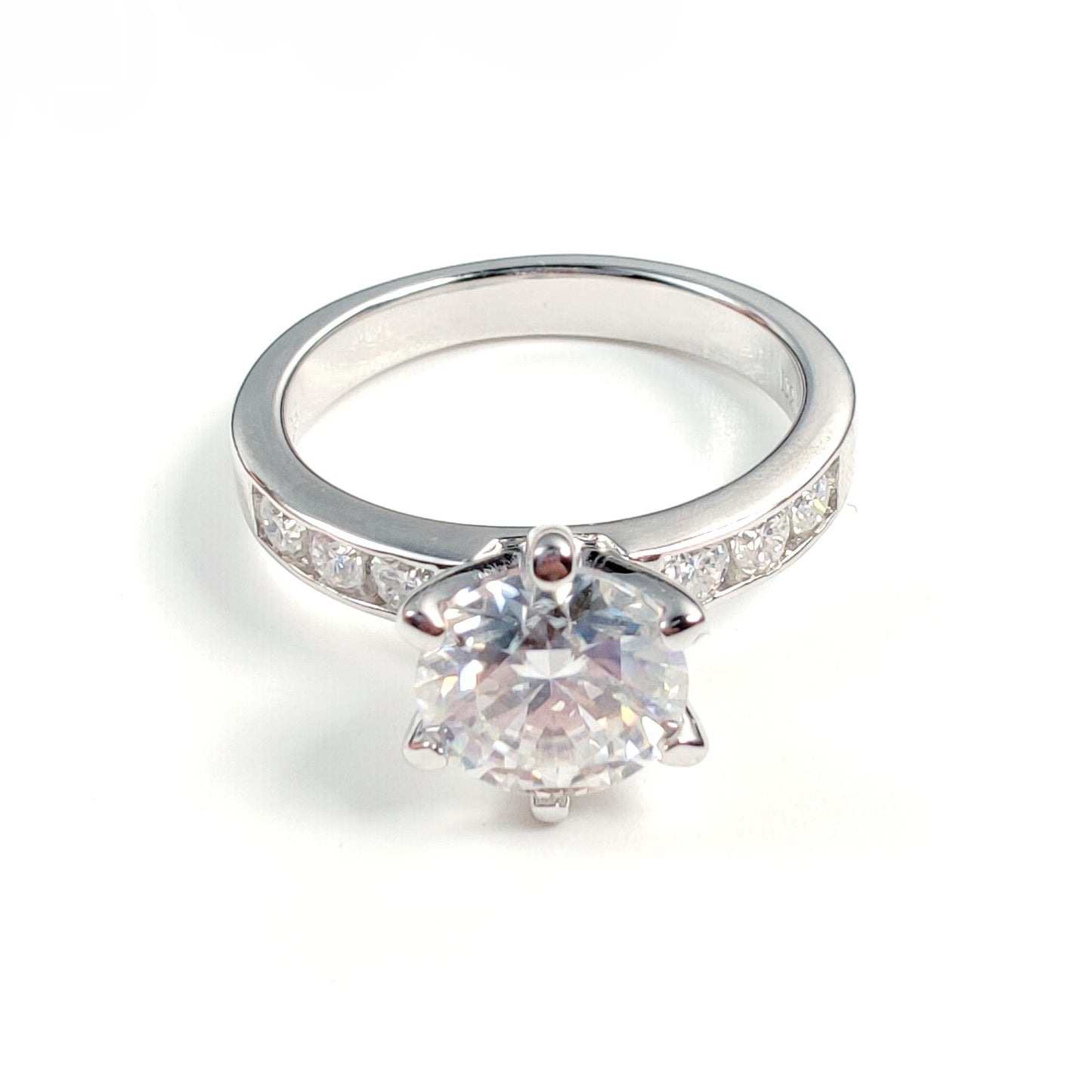 S925 Round-Cut Full Moissanite (Even Side Stones) Ring 2CT 【6#21】