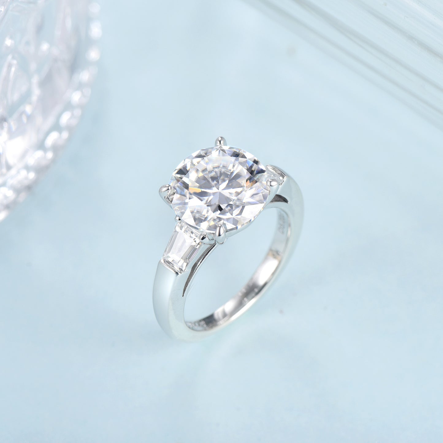 S925 Round-Cut Moissanite Ring Plated 18k Gold【6.2#137】