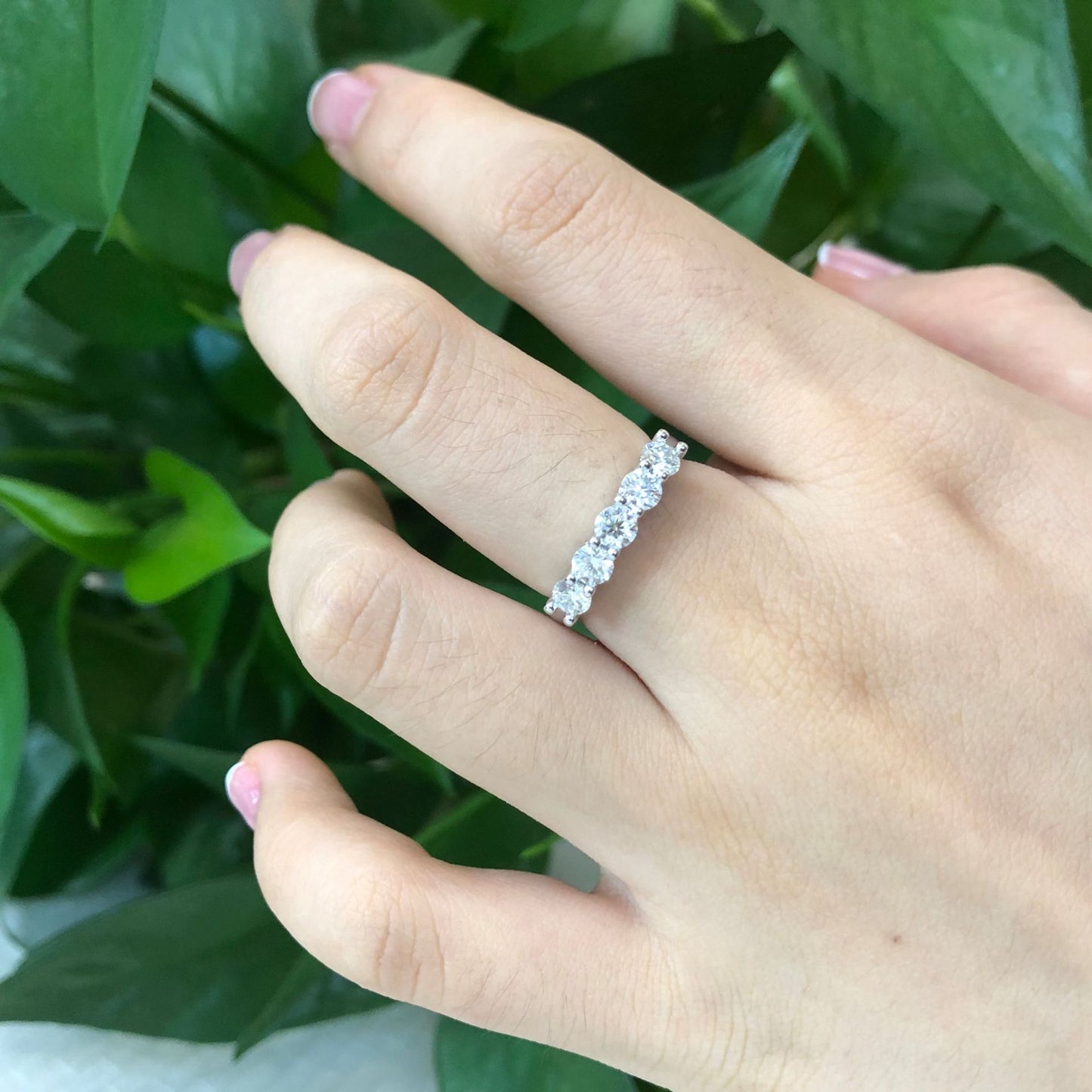 S925 Round-Cut Moissanite Ring With 7 Gems 【6.2#4】