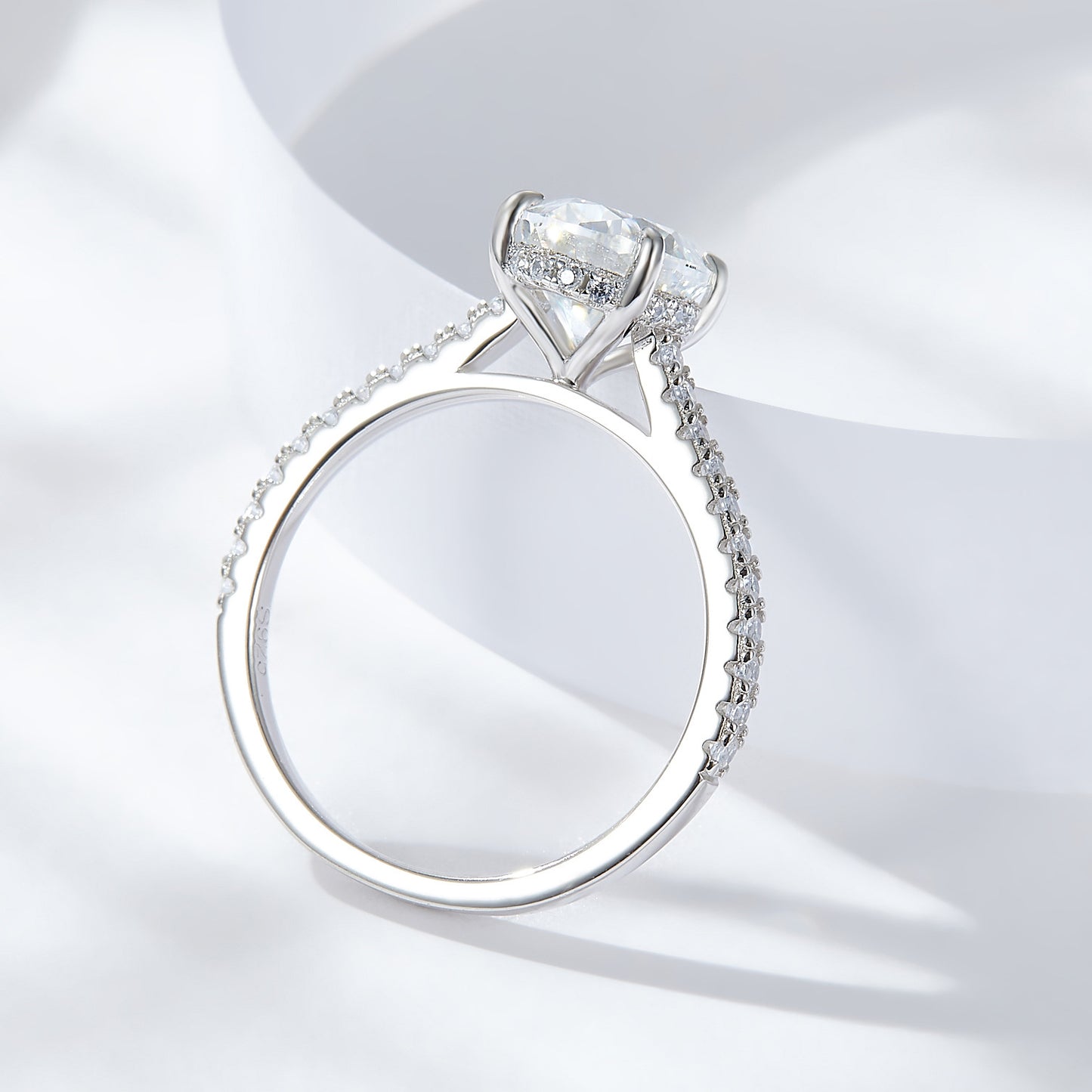 S925 Oval-Cut Moissanite Ring【6.2#178】