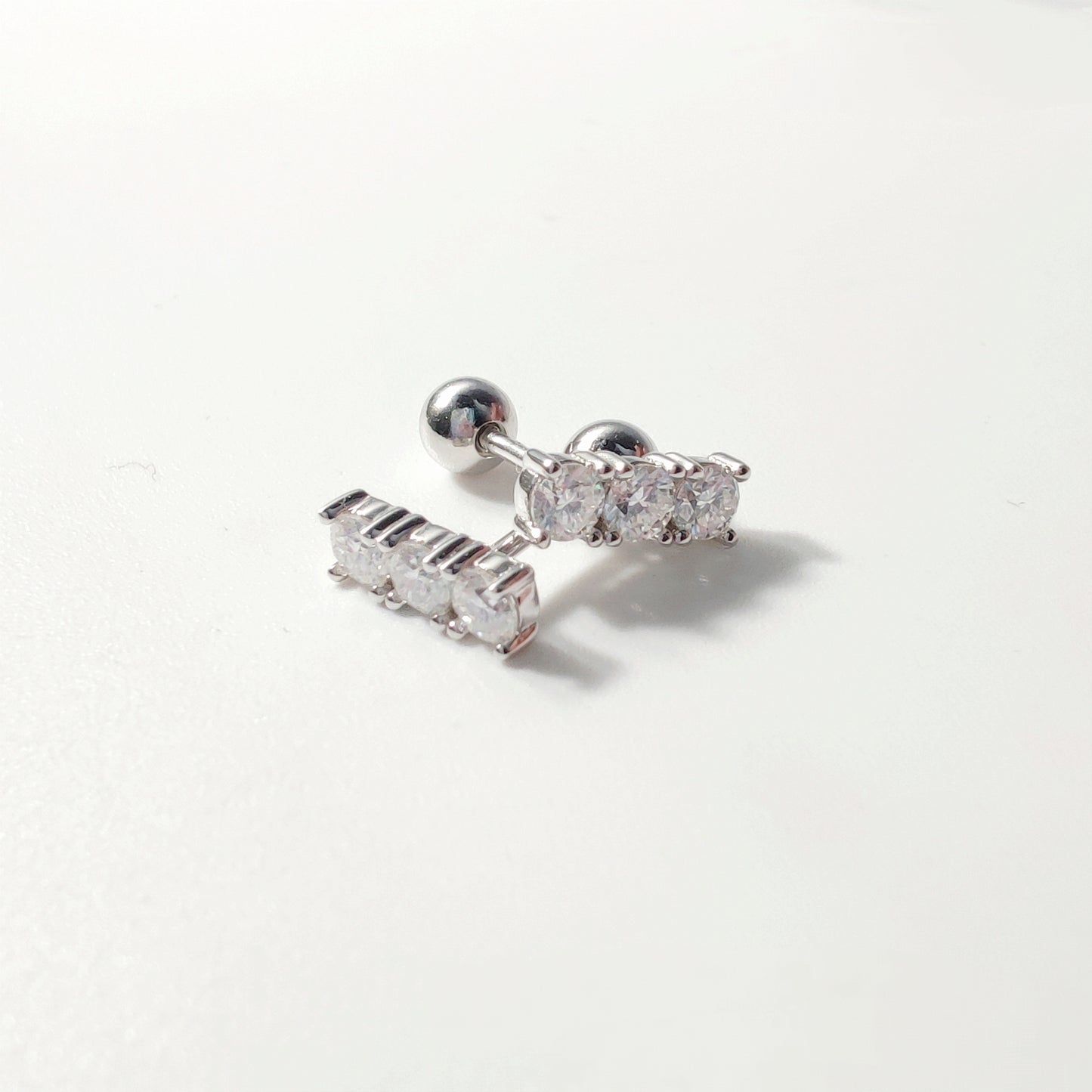 S925 Round-Cut Moissanite Stud Earrings 【K#4】